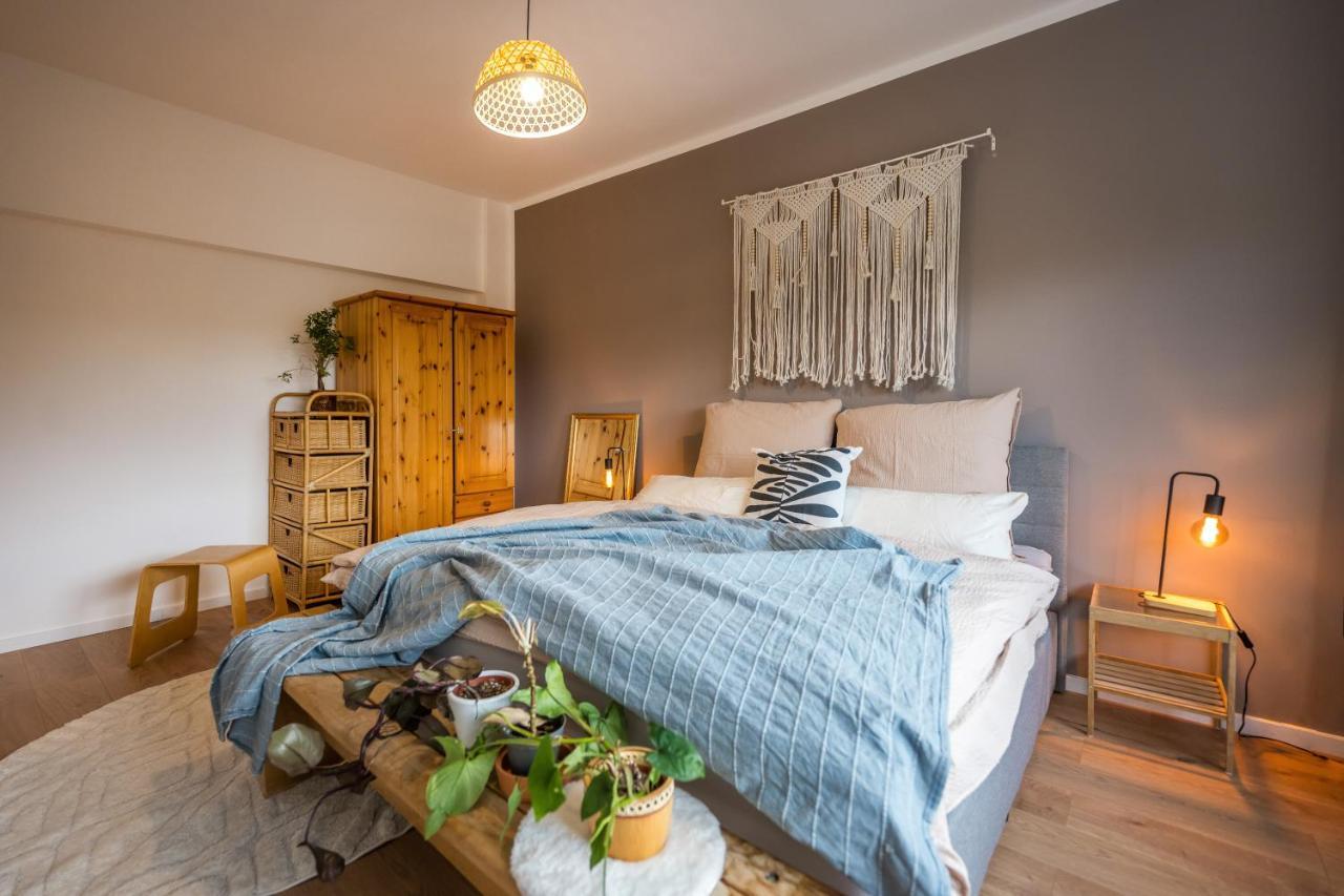 120Qm, Cozy Apartment, Sehr Zentral Am Hbf, 3Sz Coblença Exterior foto