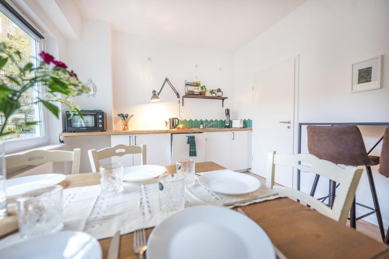 120Qm, Cozy Apartment, Sehr Zentral Am Hbf, 3Sz Coblença Exterior foto