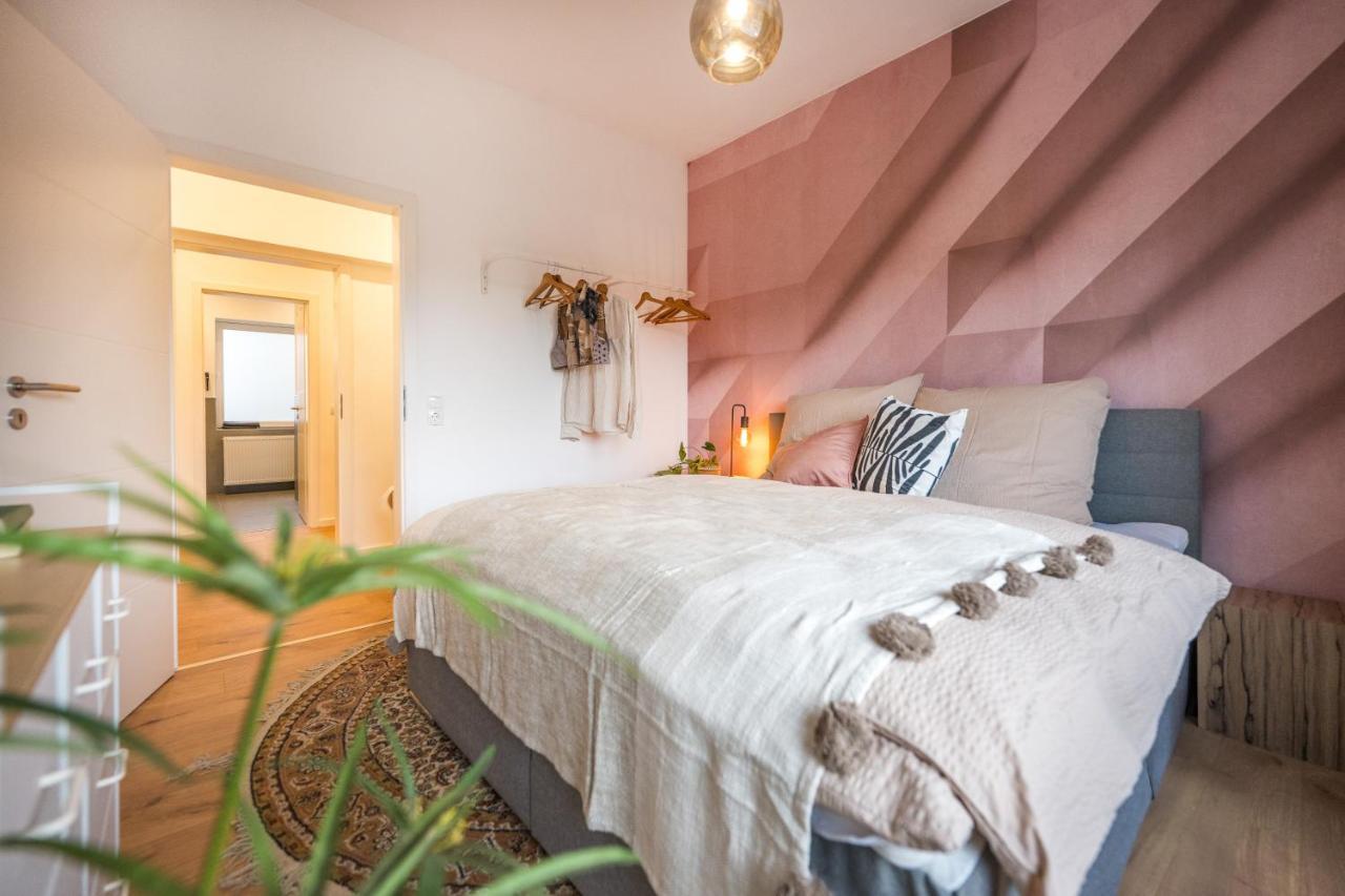 120Qm, Cozy Apartment, Sehr Zentral Am Hbf, 3Sz Coblença Exterior foto
